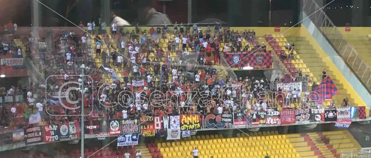 Cosenza, una rivale della prossima stagione è già nel caos