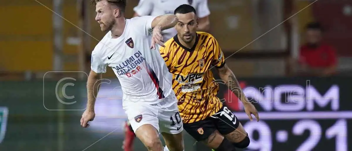 Cosenza, da Chiavari a Benevento: 561 giorni per tornare corsaro