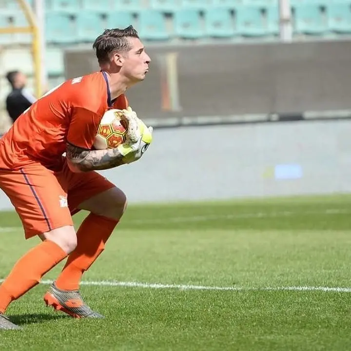 Cosenza, Marson è un nuovo portiere della squadra rossoblù: è ufficiale
