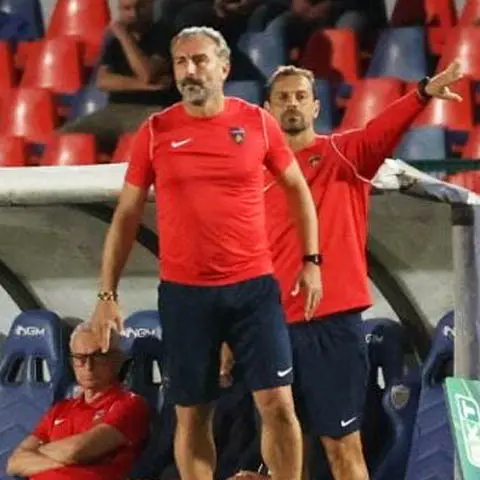 Dionigi: «Nel mio Cosenza c'è tanta gioia. Ora gustiamoci il Tardini»