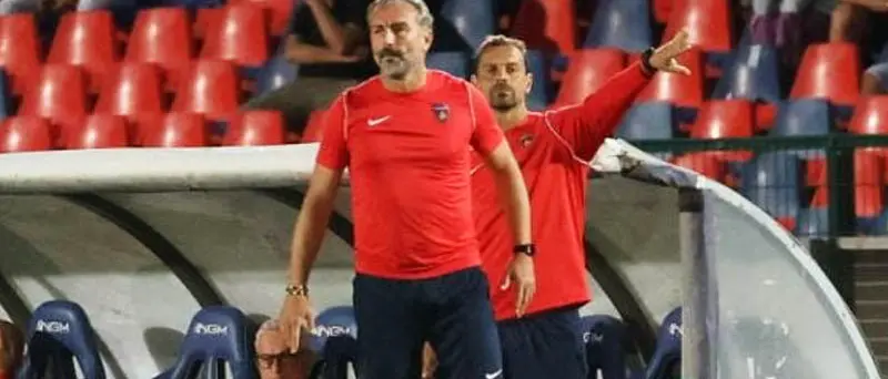 Dionigi: «Nel mio Cosenza c'è tanta gioia. Ora gustiamoci il Tardini»