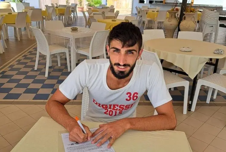 PraiaTortora, volto nuovo a centrocampo: preso De Luca dall'Amantea