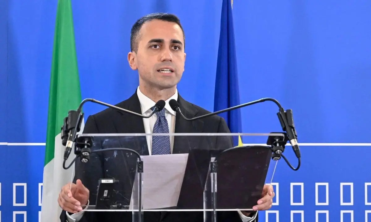 Caro energia, Di Maio: «Molte imprese rischiano di chiudere»