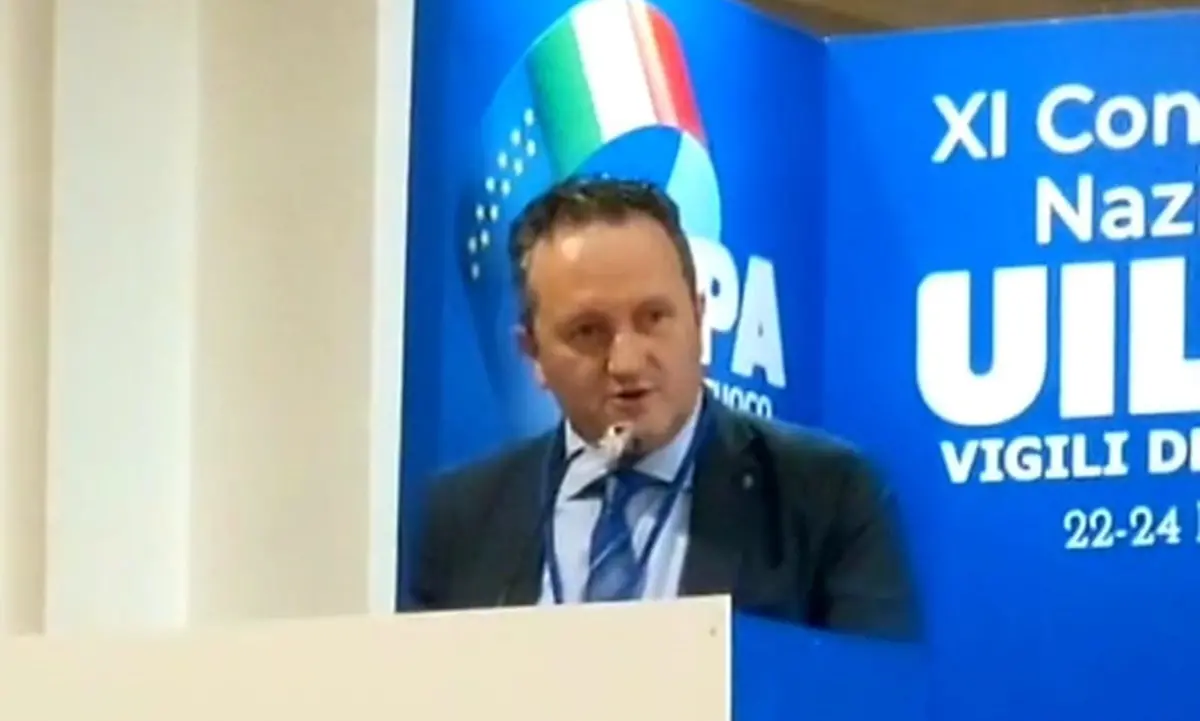 Vigili del fuoco in piazza a Cosenza, la Uilpa: «Protestiamo per questioni irrisolte»