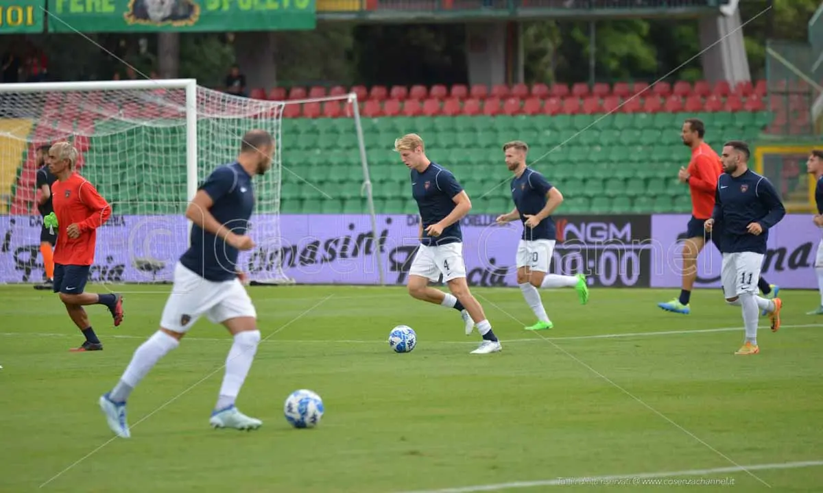 Cosenza-Frosinone: i convocati di Dionigi. Out solo due infortunati