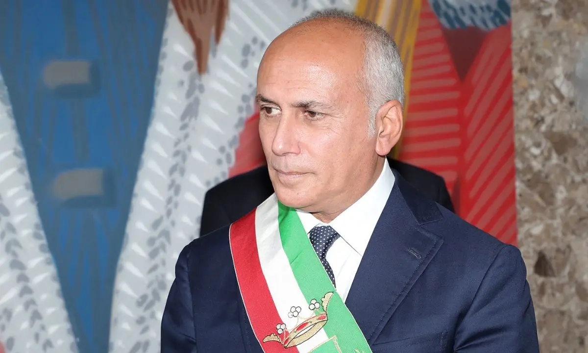 Enzo Noce, il cordoglio di Caruso per la scomparsa: «Protagonista dell'offerta culturale di Cosenza»