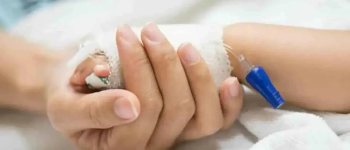 Primario di Catanzaro sottraeva attrezzature dell'ospedale per usarle nel suo studio