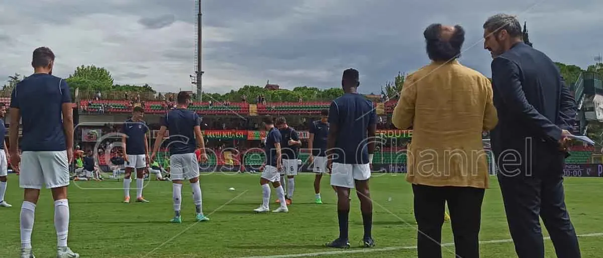 Cosenza, un 2022 a due facce e con una sola costante: Guarascio | VIDEO