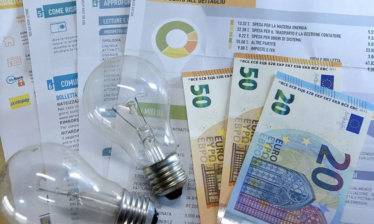 A Cosenza il gas costa di più e anche la bolletta elettrica pesa. Ecco la classifica
