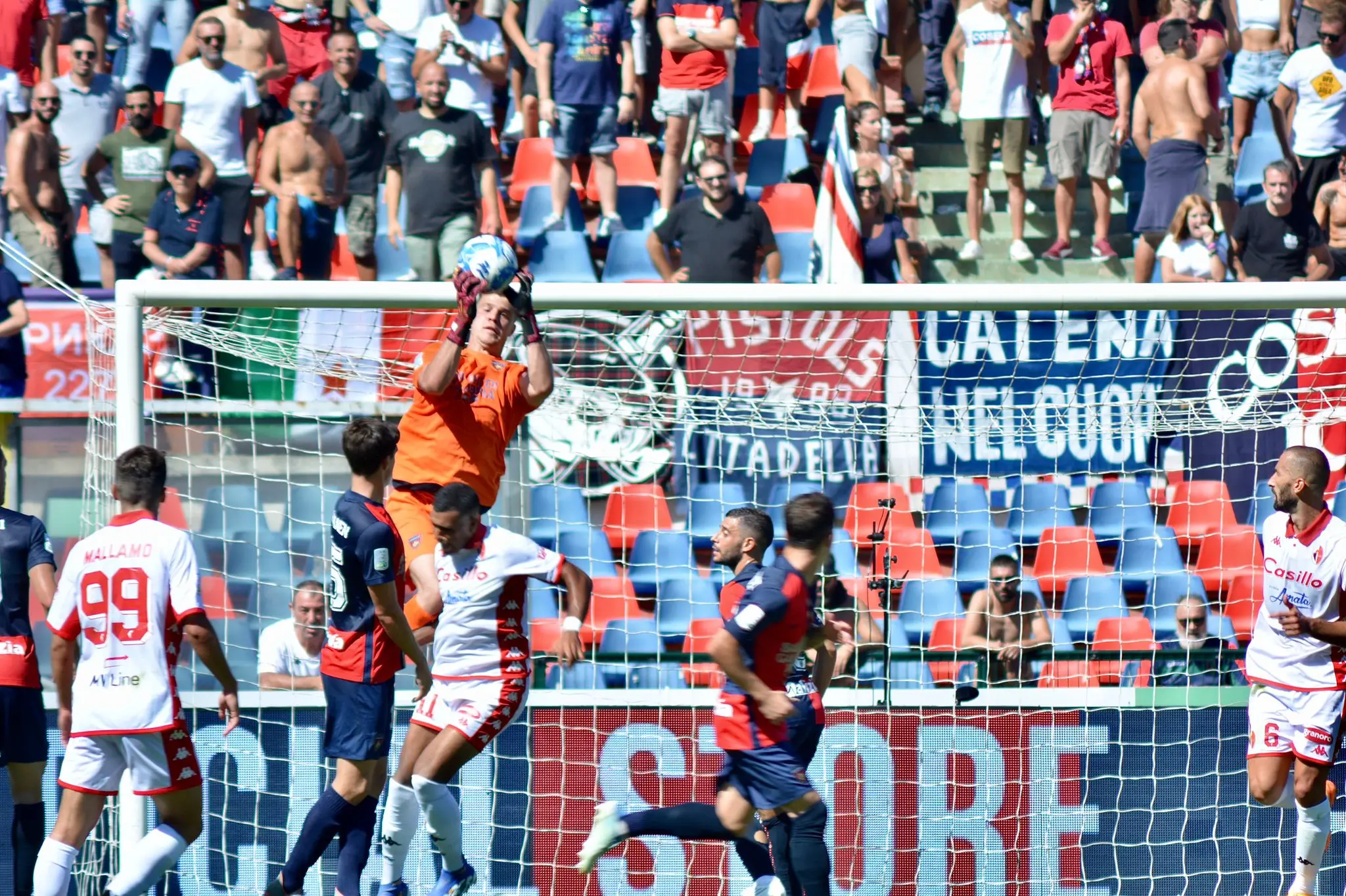 Cosenza-Bari (0-1): decide Cheddira. Il tabellino del match