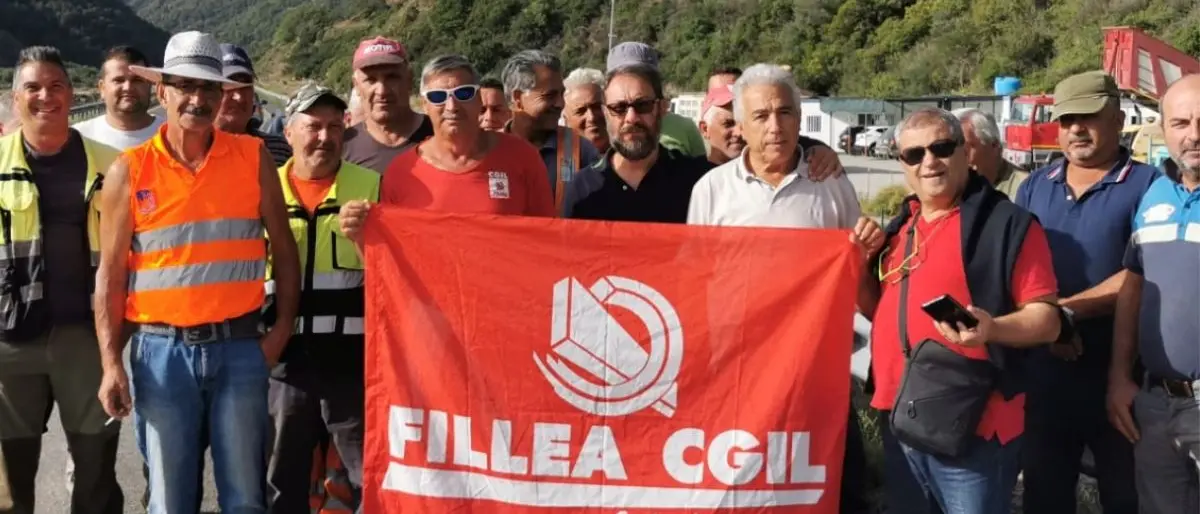 Cantieri bloccati sulla Longobucco-Mare, ritardi nei pagamenti ai lavoratori