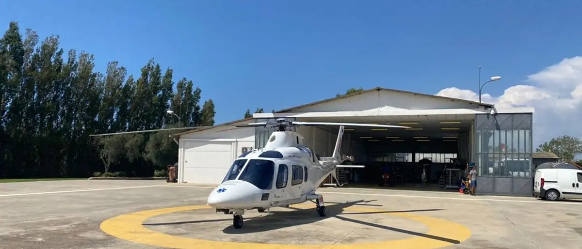 Santa Maria del Cedro, 31enne cade da un balcone al terzo piano: è grave