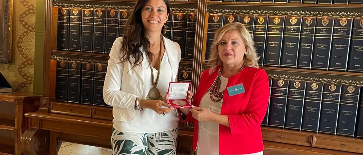 Rosaria Succurro ha ricevuto l'Associazione Oncomed in segno di solidarietà