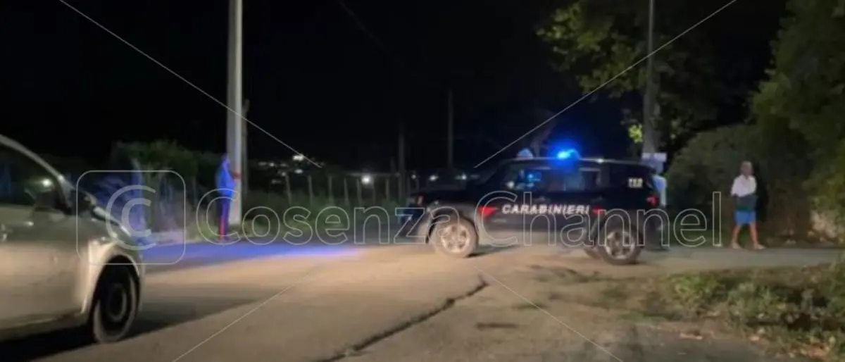 Incidente mortale a Corigliano Rossano, 62enne travolto da un'auto