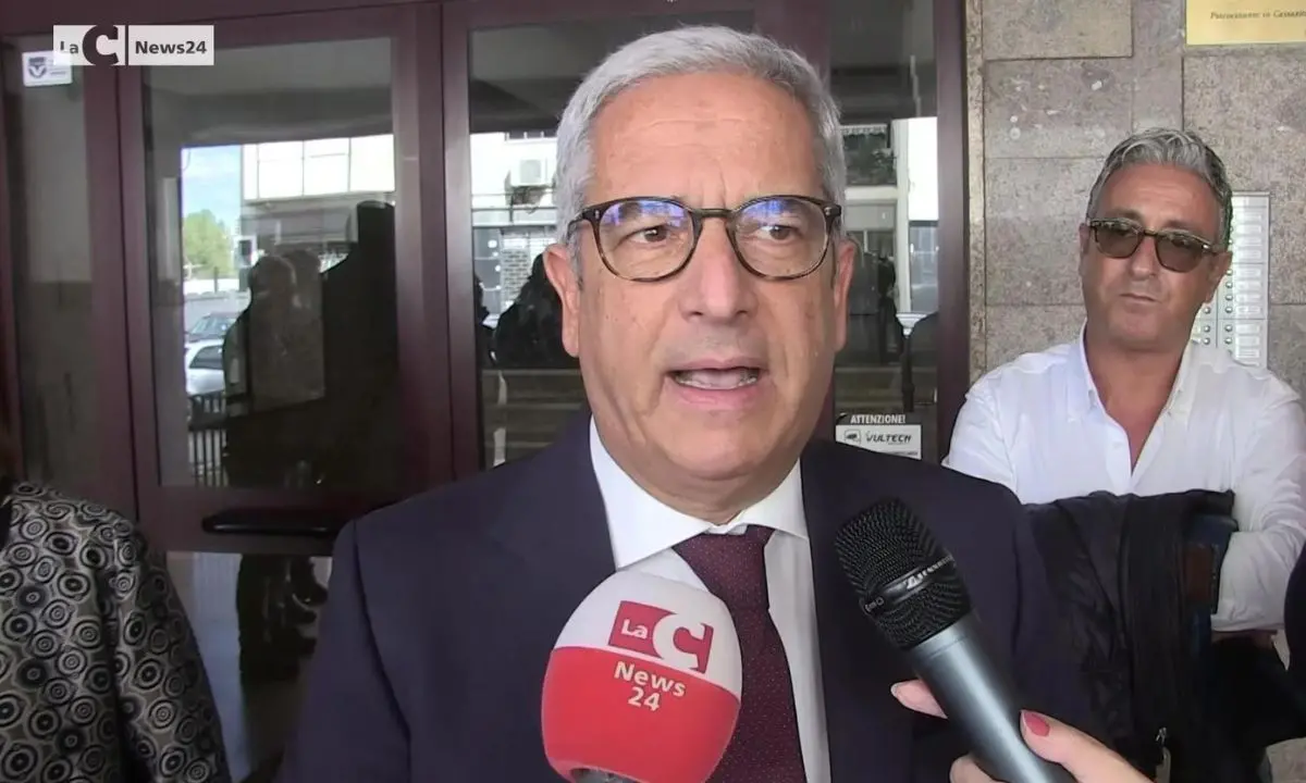 Scioglimento di Rende, le verità di Manna: «Vittime di una legge inquisitoria perché davamo fastidio»