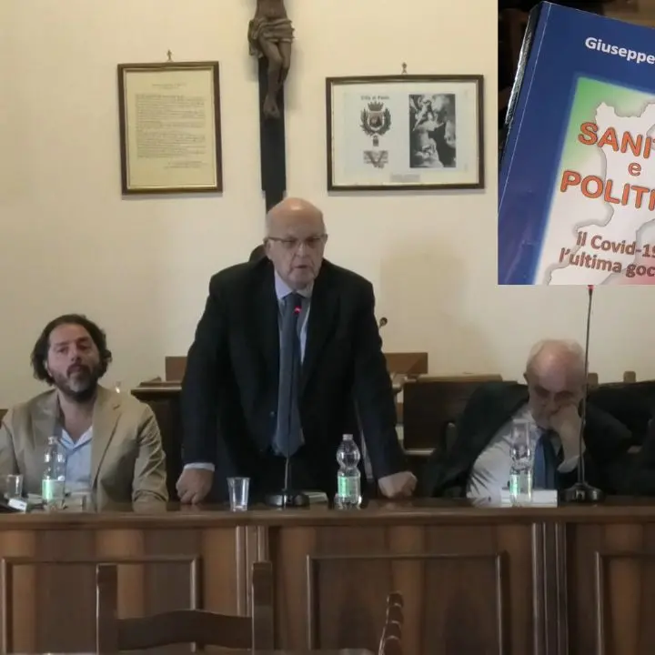 Paola, presentato il libro su politica e sanità dell'ex primario Pino Perrotta