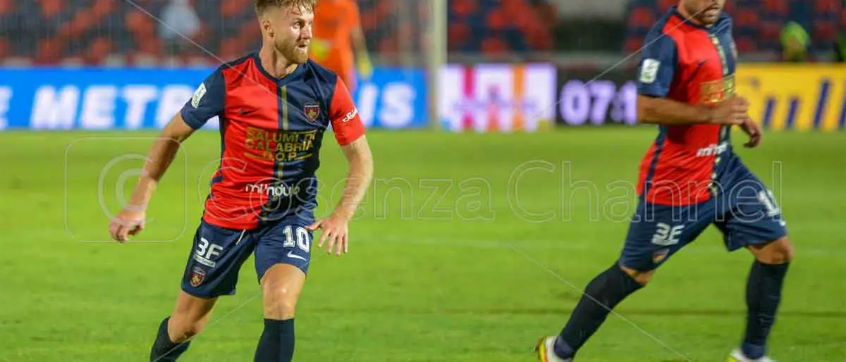 Cosenza, D'Urso verso Ascoli. Falzerano però frena l'operazione