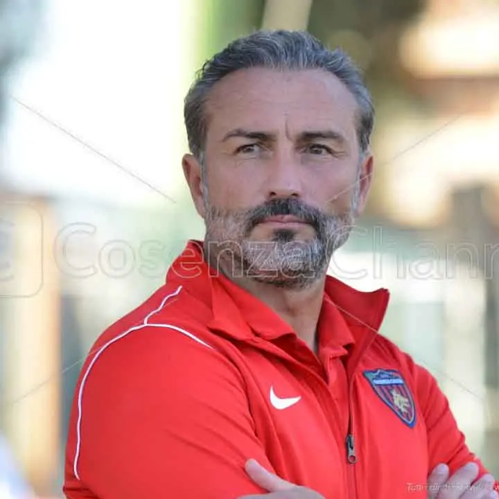 Cosenza, Dionigi: «Prendiamo il ko come un incidente di percorso»