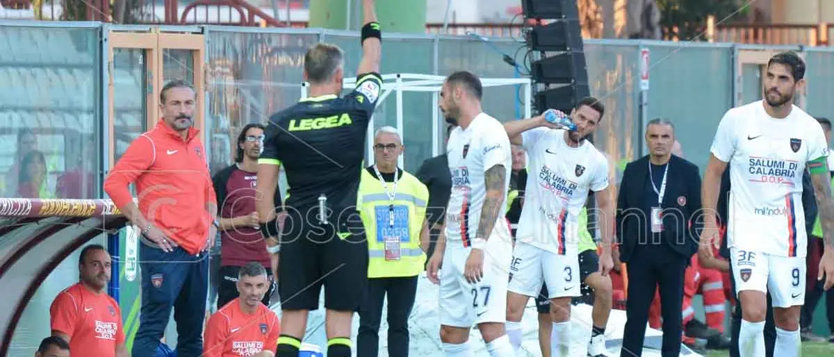 Reggina-Cosenza, pagelle: i rossoblù affondano. Si salva D'Urso