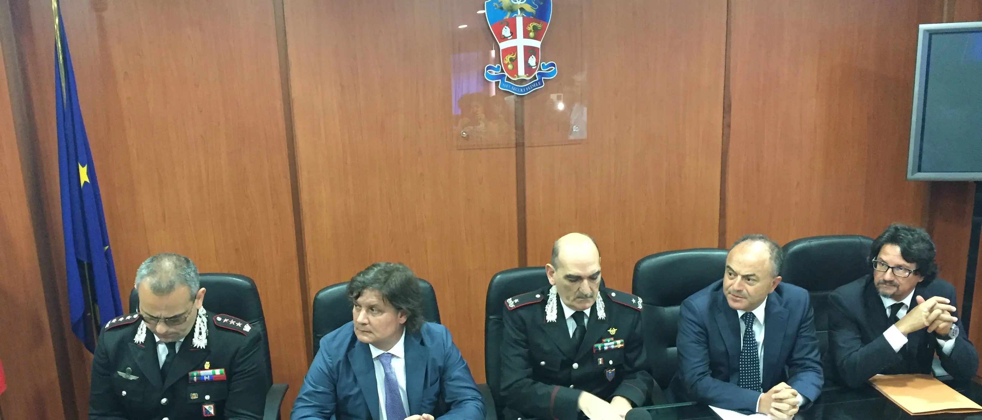 FRONTIERA | Al via l'udienza preliminare contro il clan Muto. Il caso dell'avvocato Rizzo: imputato e difensore di fiducia. Luberto: «E' incompatibile»