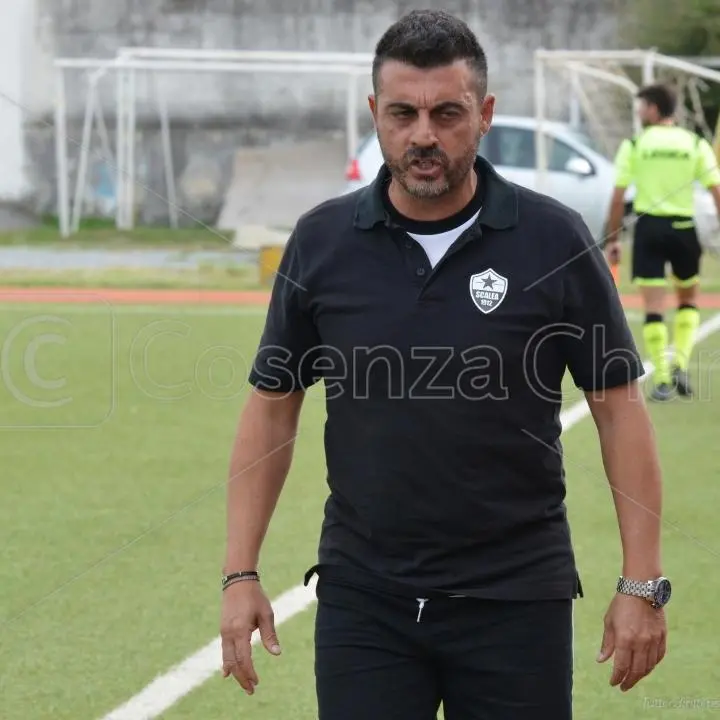 Eccellenza, riflettori puntati sullo Scalea capolista. Gregorace: «Soddisfatto di questi ragazzi»