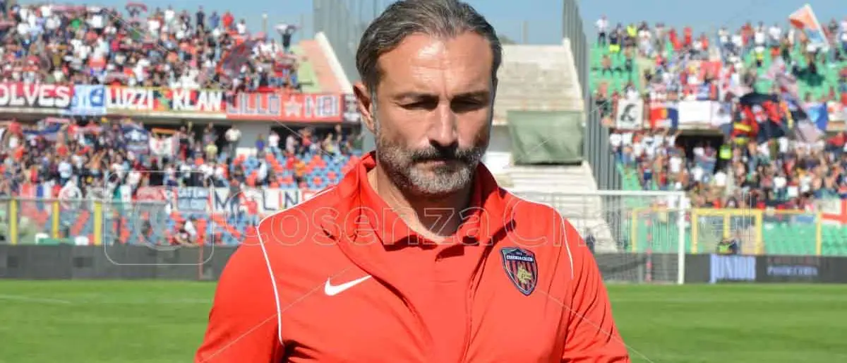 Dionigi: «Cosenza, la fase offensiva non va bene. Ma il Genoa è davvero forte»