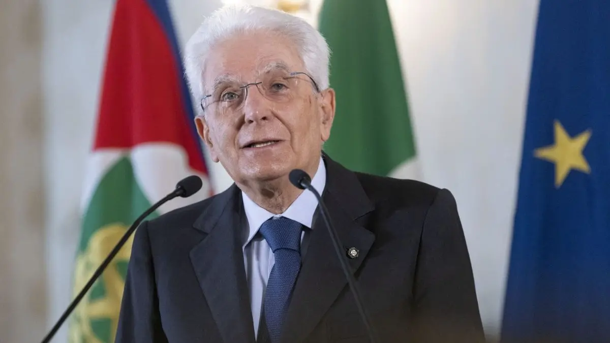 Mattarella ricoverato per impianto pacemaker: nessuna preoccupazione per la sua salute