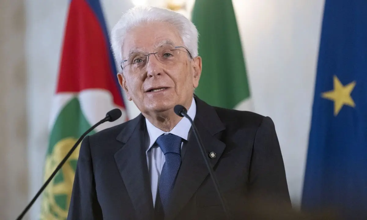 Mattarella ricoverato per impianto pacemaker: nessuna preoccupazione per la sua salute