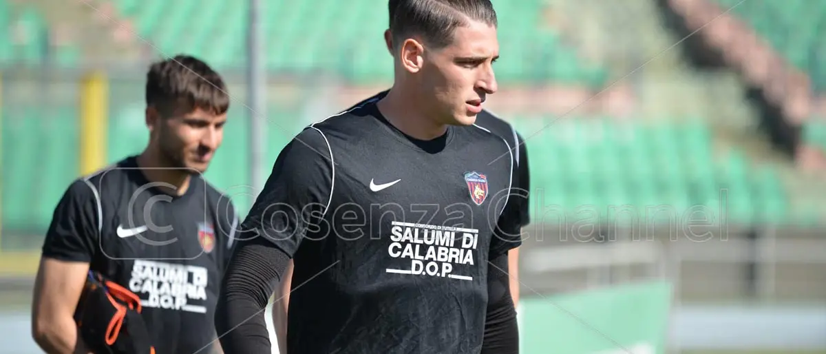 Cosenza, sorpresa Marson: ora un mese per riscrivere la sua storia