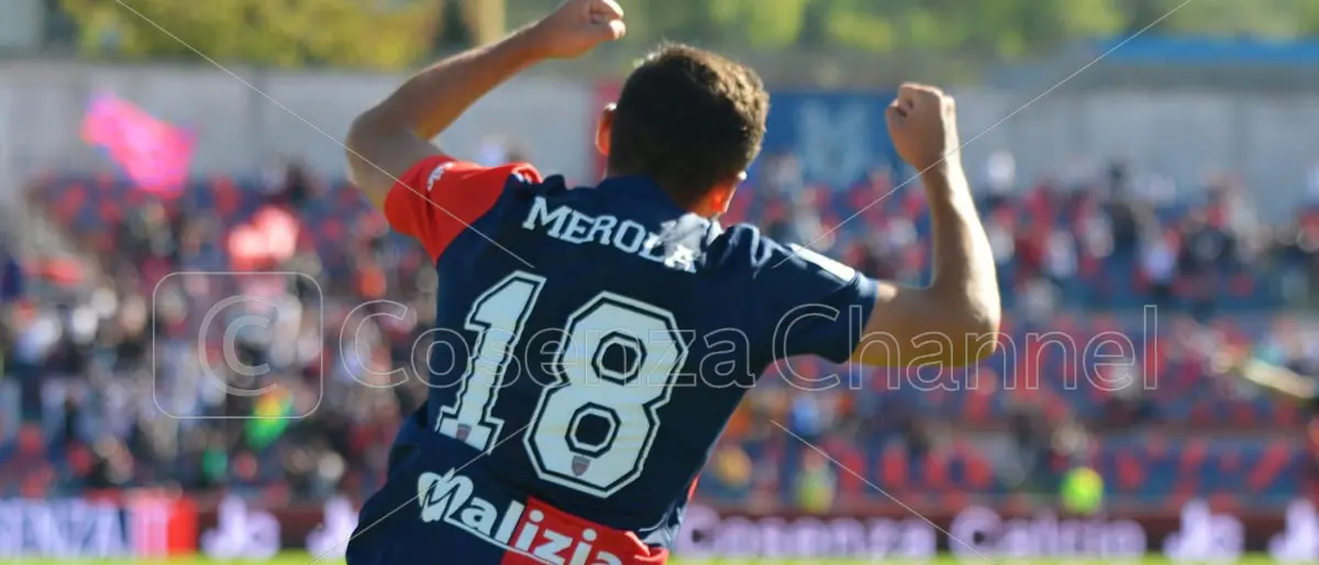 Cosenza, Marras arriva in prestito: è ufficiale. Merola verso Vicenza