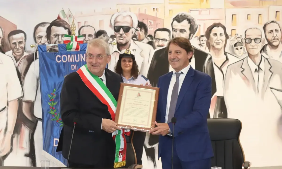 Diamante, conferita la cittadinanza onoraria al presidente dell'Inps Tridico