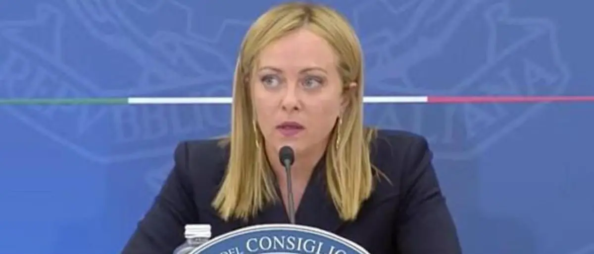 Meloni dopo il colloquio Trump-Putin: «Lavoriamo a una pace giusta. Vaticano possibile sede dei negoziati»