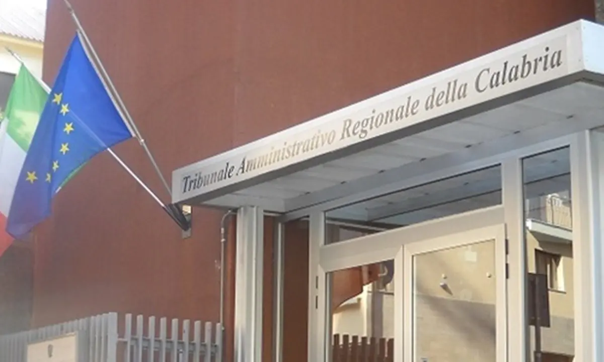 Piane Crati, legittimo il decreto di scioglimento del Consiglio comunale