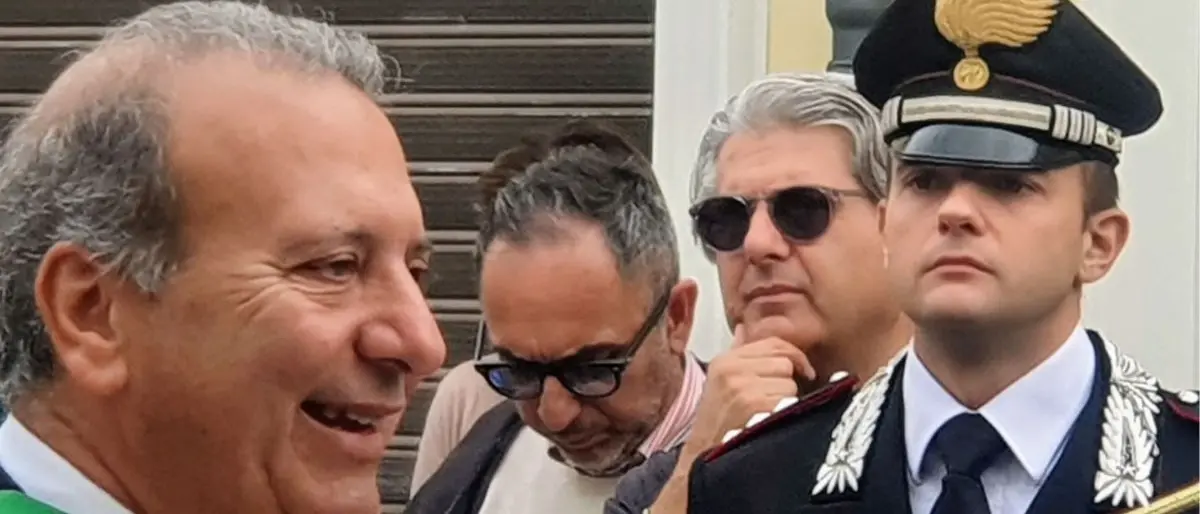 Castrovillari commissariata per abusivismo edilizio, Lo Polito \"striglia\" Occhiuto: «Fabbricato rimosso già nel 2021»