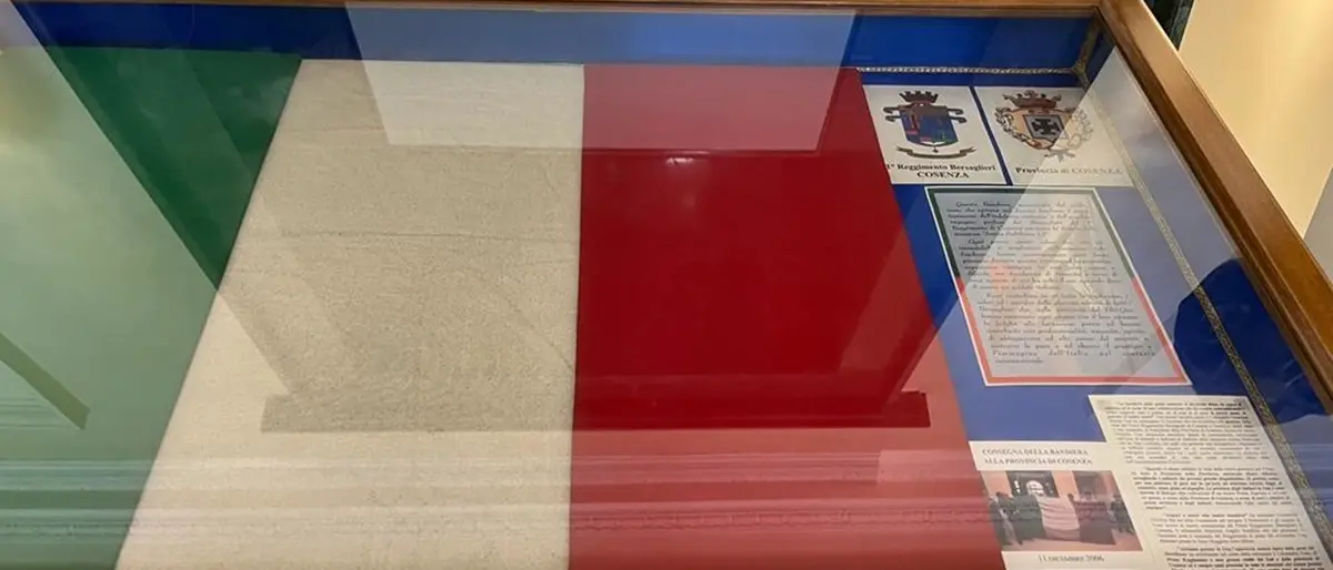 Festa del 4 novembre, Succurro riceve il comandante del Primo Reggimento Bersaglieri di Cosenza