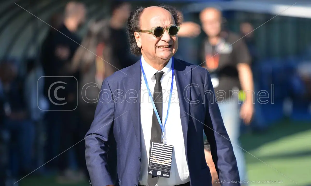 Cosenza Calcio, Guarascio chiama a colloquio ds e senatori: confronto al \"Marulla\"