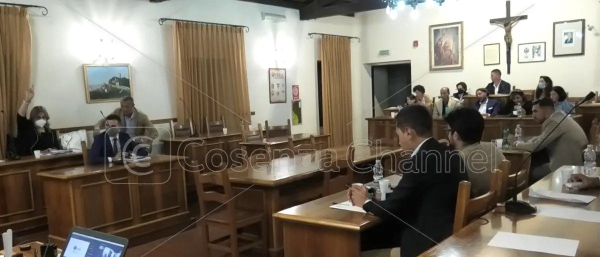 Paola, il bilancio non convince e la tassa di soggiorno divide: guai in vista al Consiglio