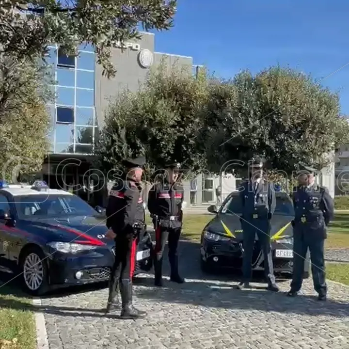 Blitz al Comune di Rende, la minoranza invita tutti i consiglieri a valutare le dimissioni