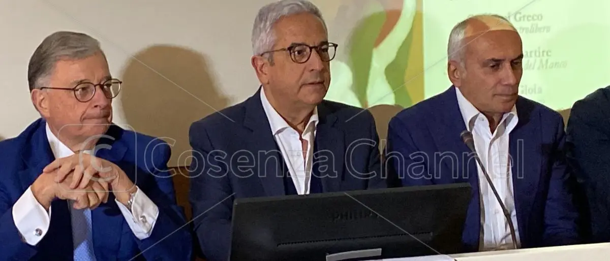 Manna: «Non mi dimetto, contro di me un teorema politico-giudiziario» | VIDEO