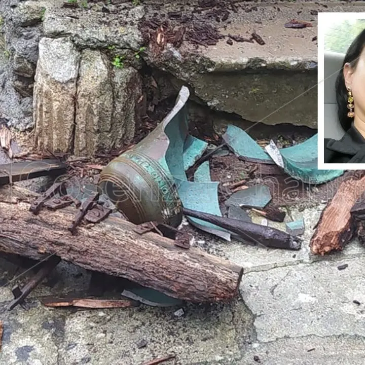 Campana caduta ad Aiello Calabro, l'opposizione replica al sindaco