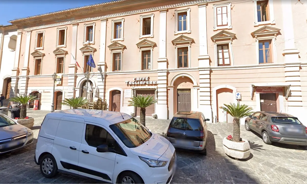 Corigliano-Rossano, bufera in Consiglio comunale: la minoranza abbandona l'aula