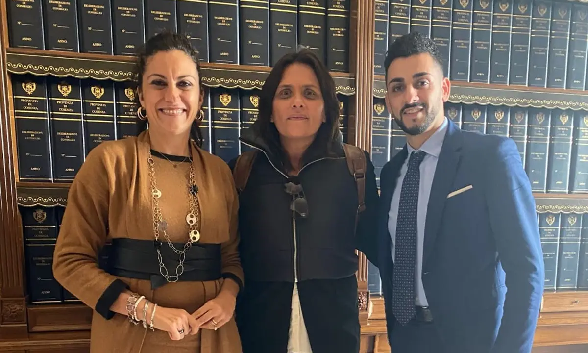 Paola, infiltrazioni d'acqua e tetti pericolanti nelle scuole: la Provincia assicura interventi a breve
