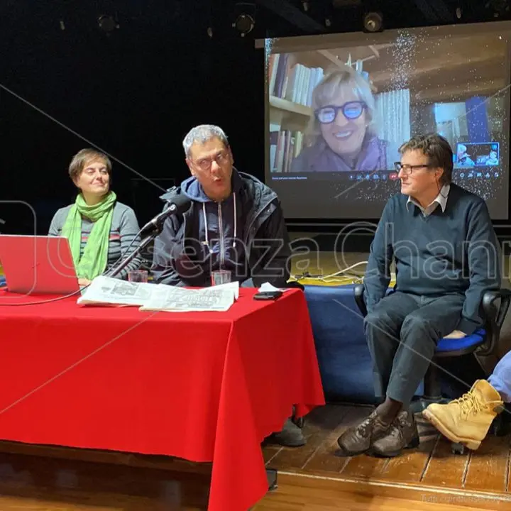 “Storie dell’altro mondo”, al Dam il ricordo sulla manifestazione No Global a Cosenza