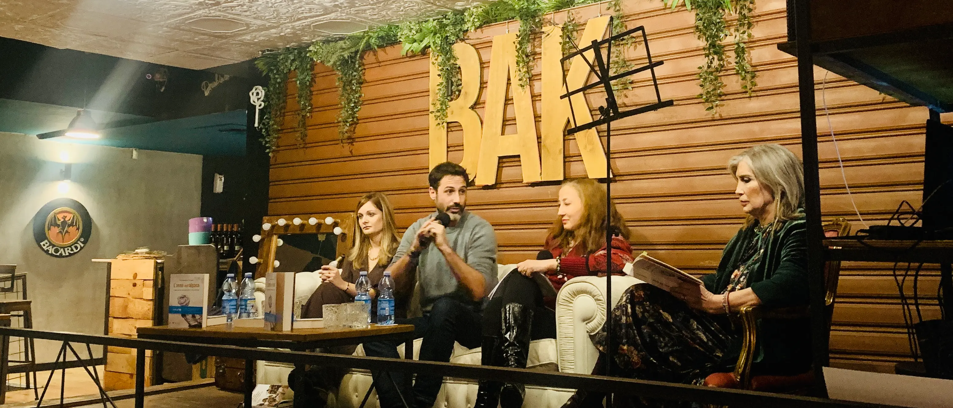 L'inviato speciale Giammarco Sicuro a Cosenza racconta \"L'anno dell'Alpaca\" | VIDEO