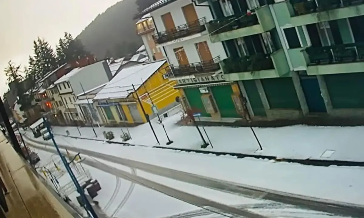 Maltempo in Calabria, prime nevicate sulla Sila cosentina
