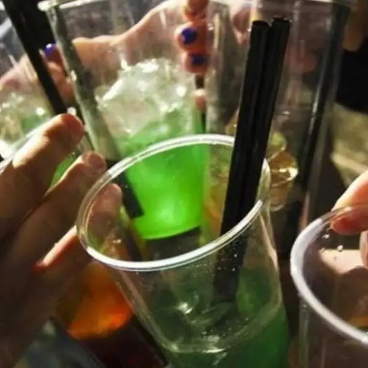 Alcol a minori di 16 anni, denunciato un uomo nel Cosentino