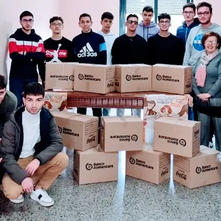 Castrovillari, la Giornata nazionale della Colletta Alimentare fa numeri da record | FOTO