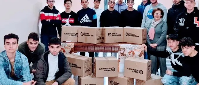 Castrovillari, la Giornata nazionale della Colletta Alimentare fa numeri da record | FOTO