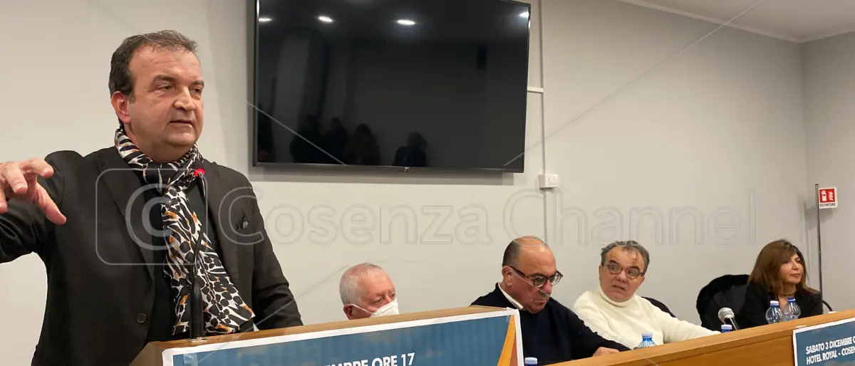 Città unica, l'affondo della Loizzo e le resistenze di Principe