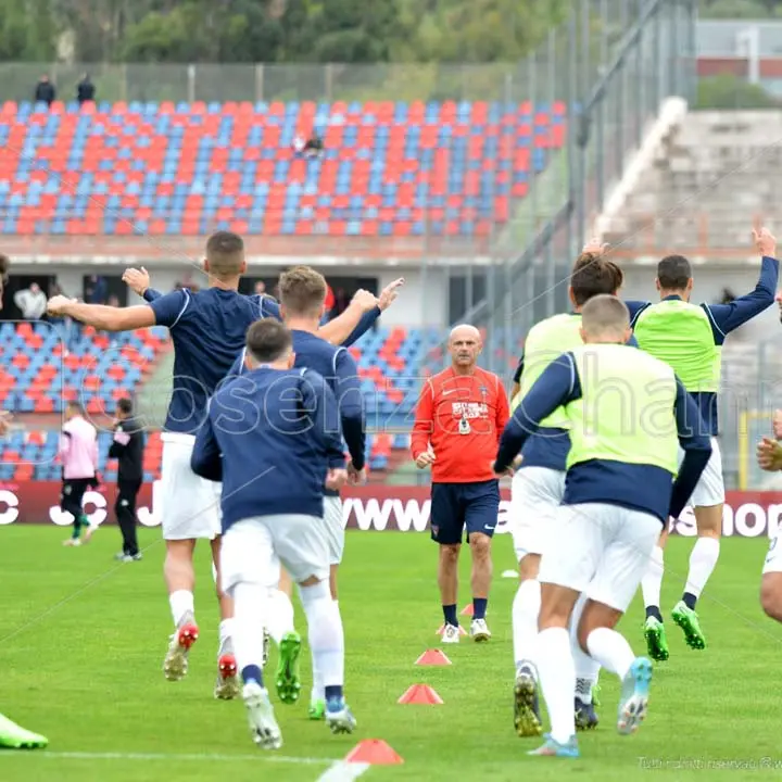 Cosenza, test in famiglia pensando al calciomercato. E spunta un altro attaccante